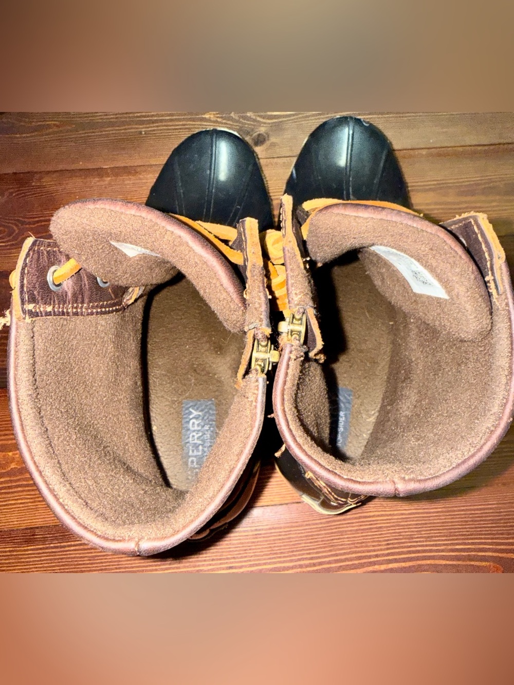 Women’s SPERRY Saltwater Brown Leather Waterproof Duck Boots | Size: 9 - Picture 7 of 11
